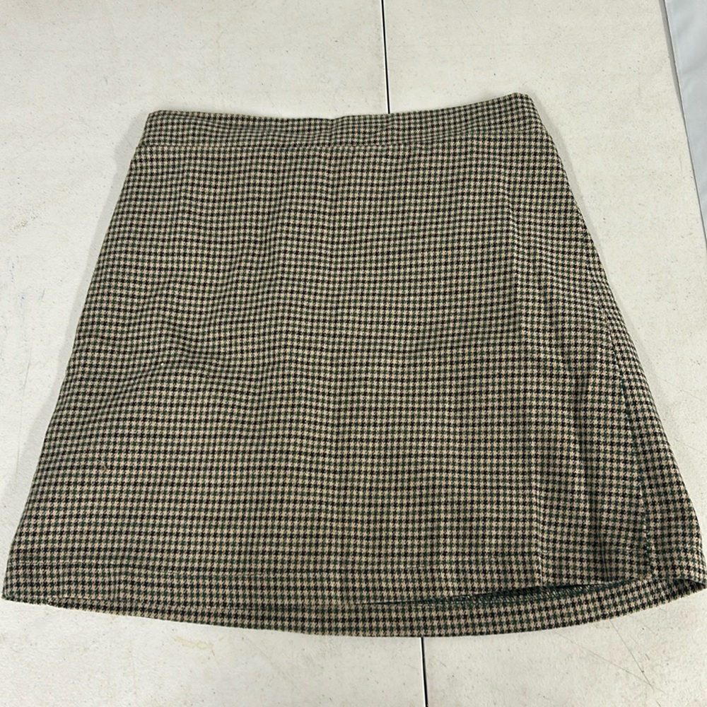 American Eagle mini skirt. Small